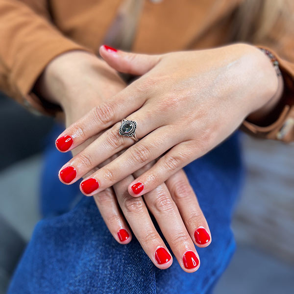 Manicura en Madrid - Sandra Escobar Microbeautyse.com Manicura en Madrid - Sandra Escobar Microbeautyse.com