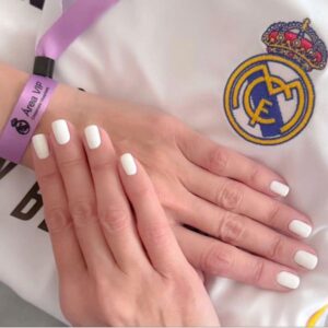 Manicura Clásica Deluxe a Domicilio en Madrid